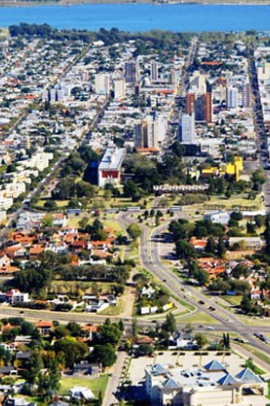 Crear un ente
regulador ambiental del área metropolitana Santa Rosa, Toay, Anguil