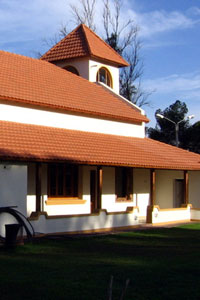 Crear un ente de
promoción de actividades turísticas locales público-privado